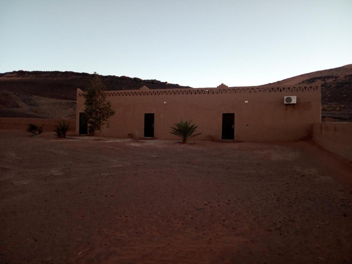 Auberge Camping Tafraoute Montagnes Hotel Tafraoute Sidi Ali Exterior photo