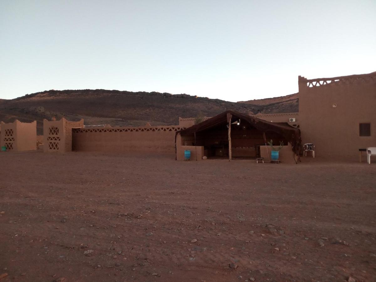 Auberge Camping Tafraoute Montagnes Hotel Tafraoute Sidi Ali Exterior photo